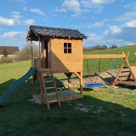 Domek W Swiatkowej Krempna Exterior foto