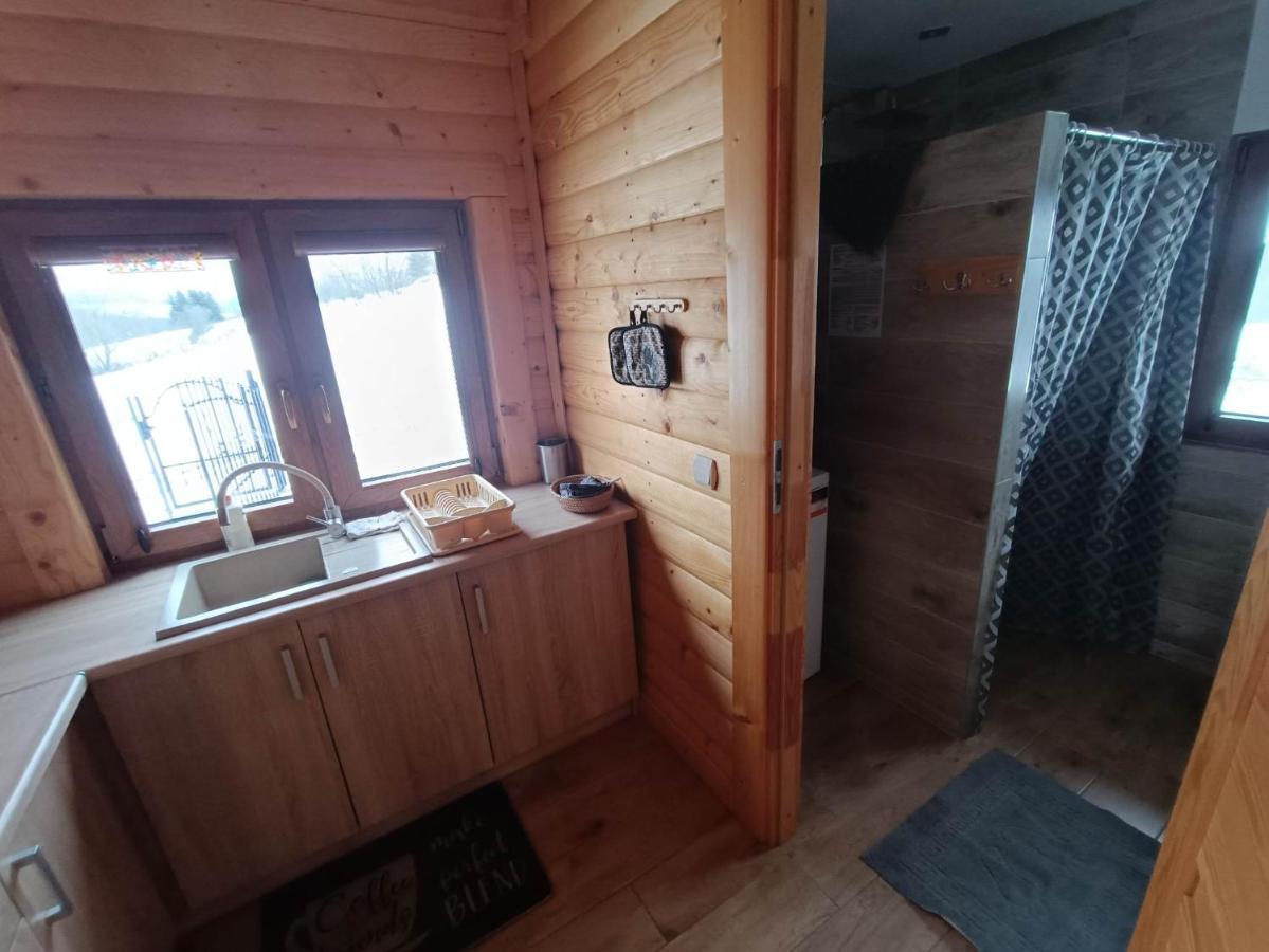 Domek W Swiatkowej Krempna Exterior foto