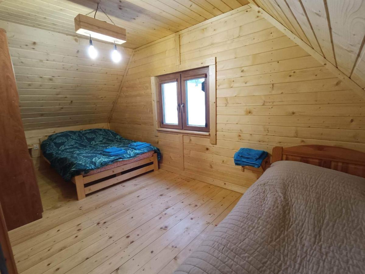 Domek W Swiatkowej Krempna Exterior foto