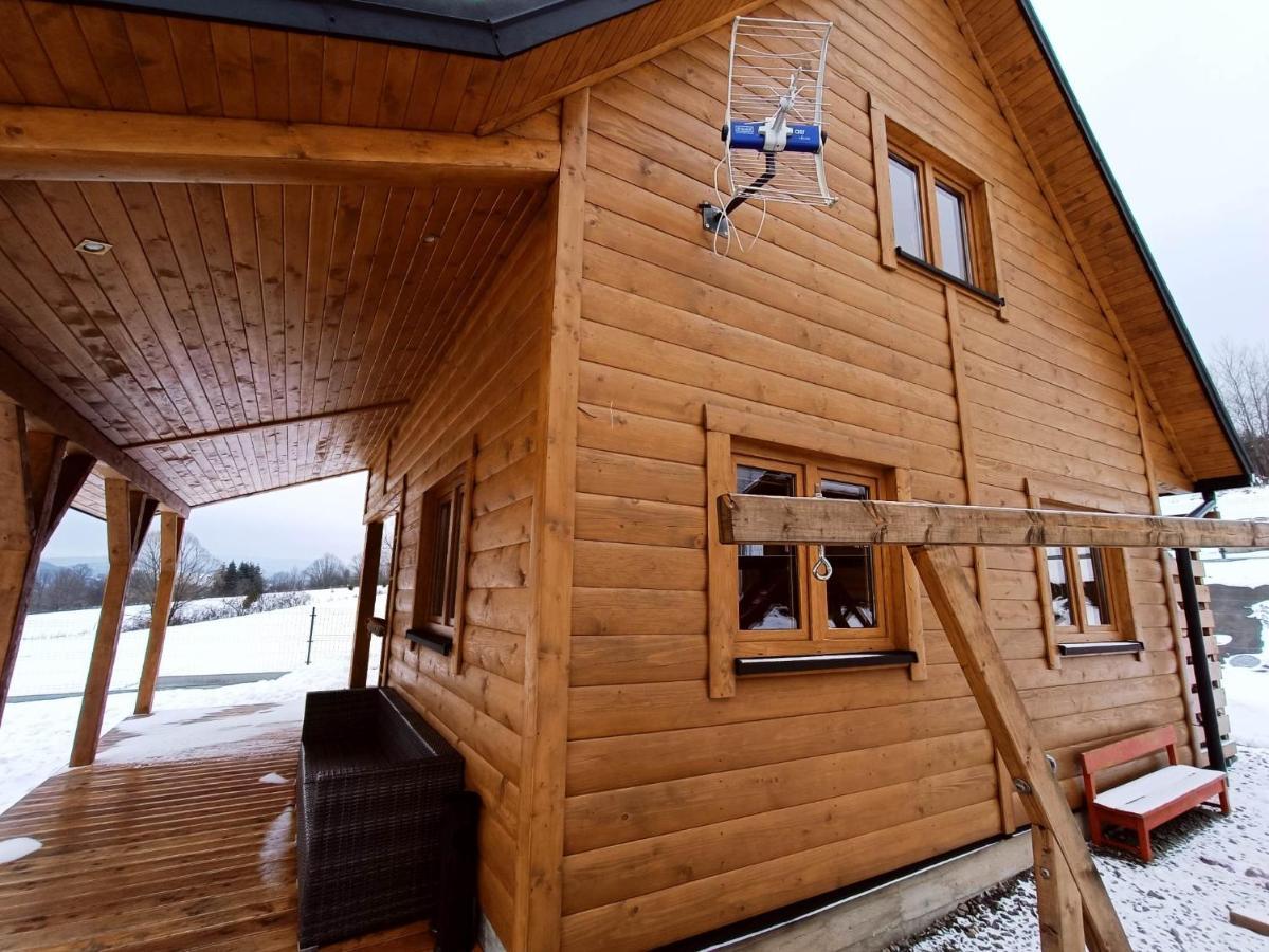 Domek W Swiatkowej Krempna Exterior foto