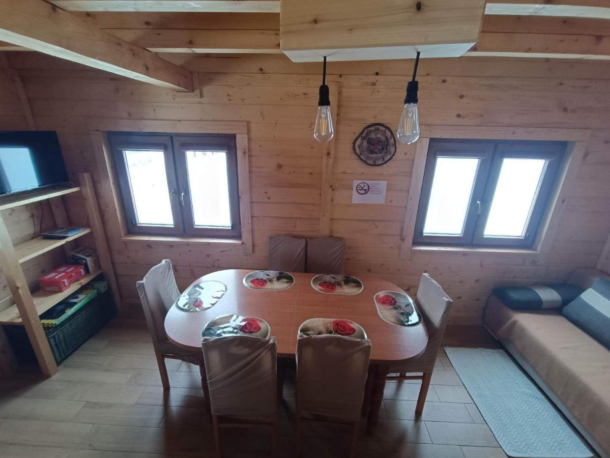 Domek W Swiatkowej Krempna Exterior foto